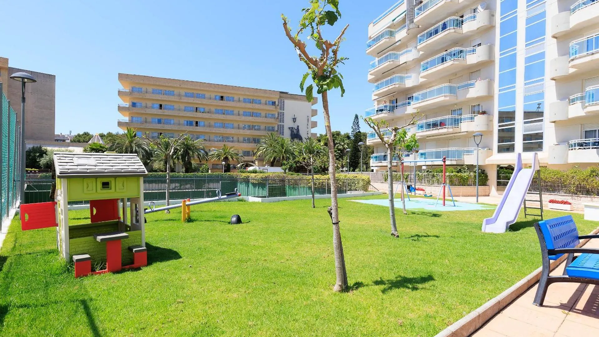 דירות סאלו Uhc Larimar Family Complex