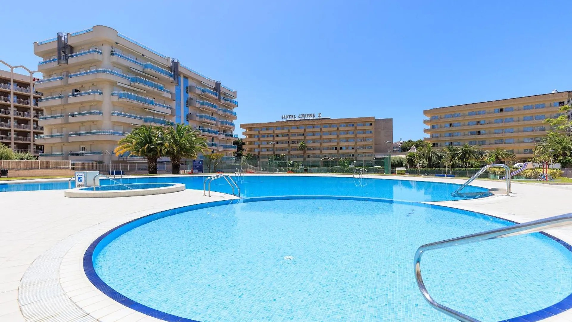 Uhc Larimar Family Complex Apartment Salou