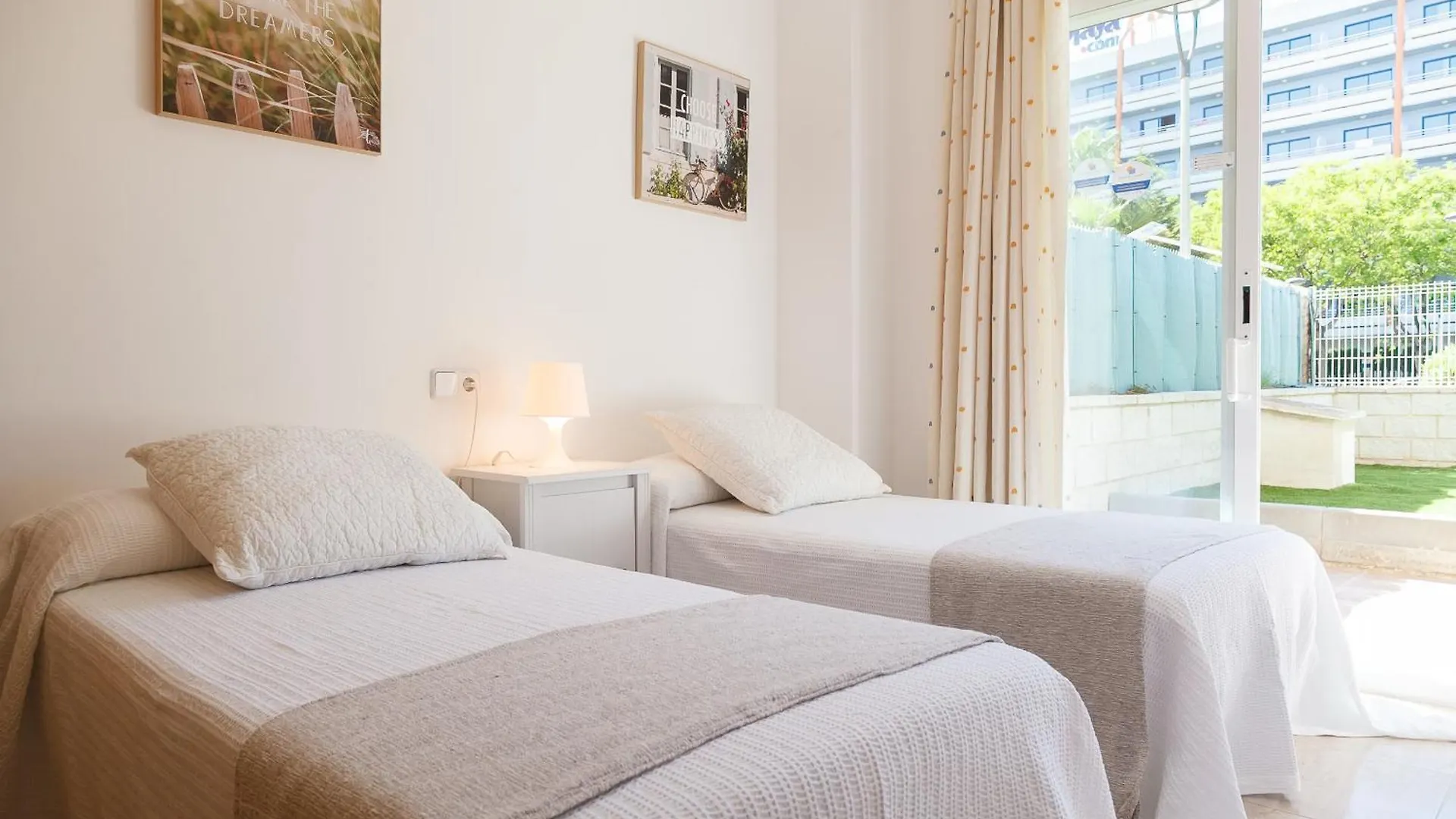 Uhc Larimar Family Complex Apartment Salou