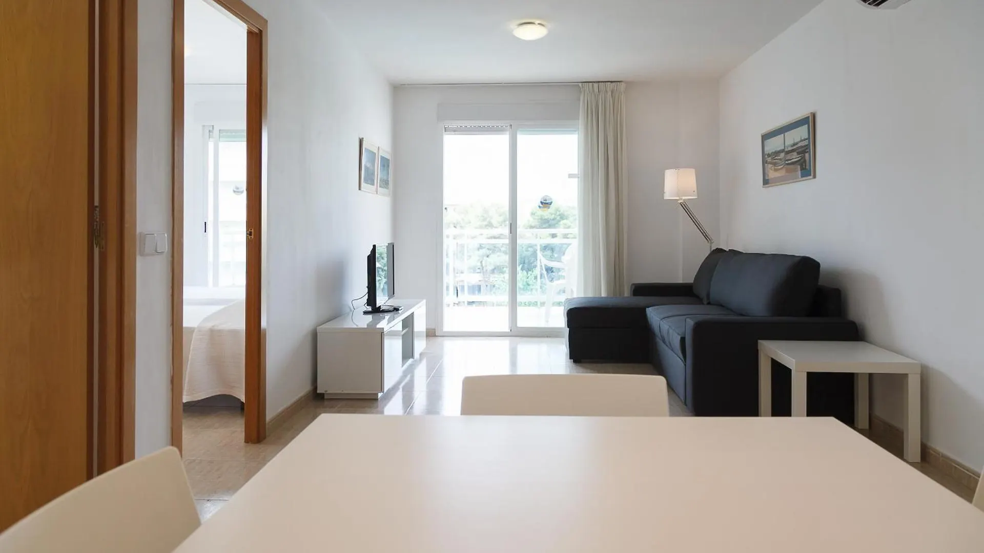 Uhc Larimar Family Complex Apartment Salou
